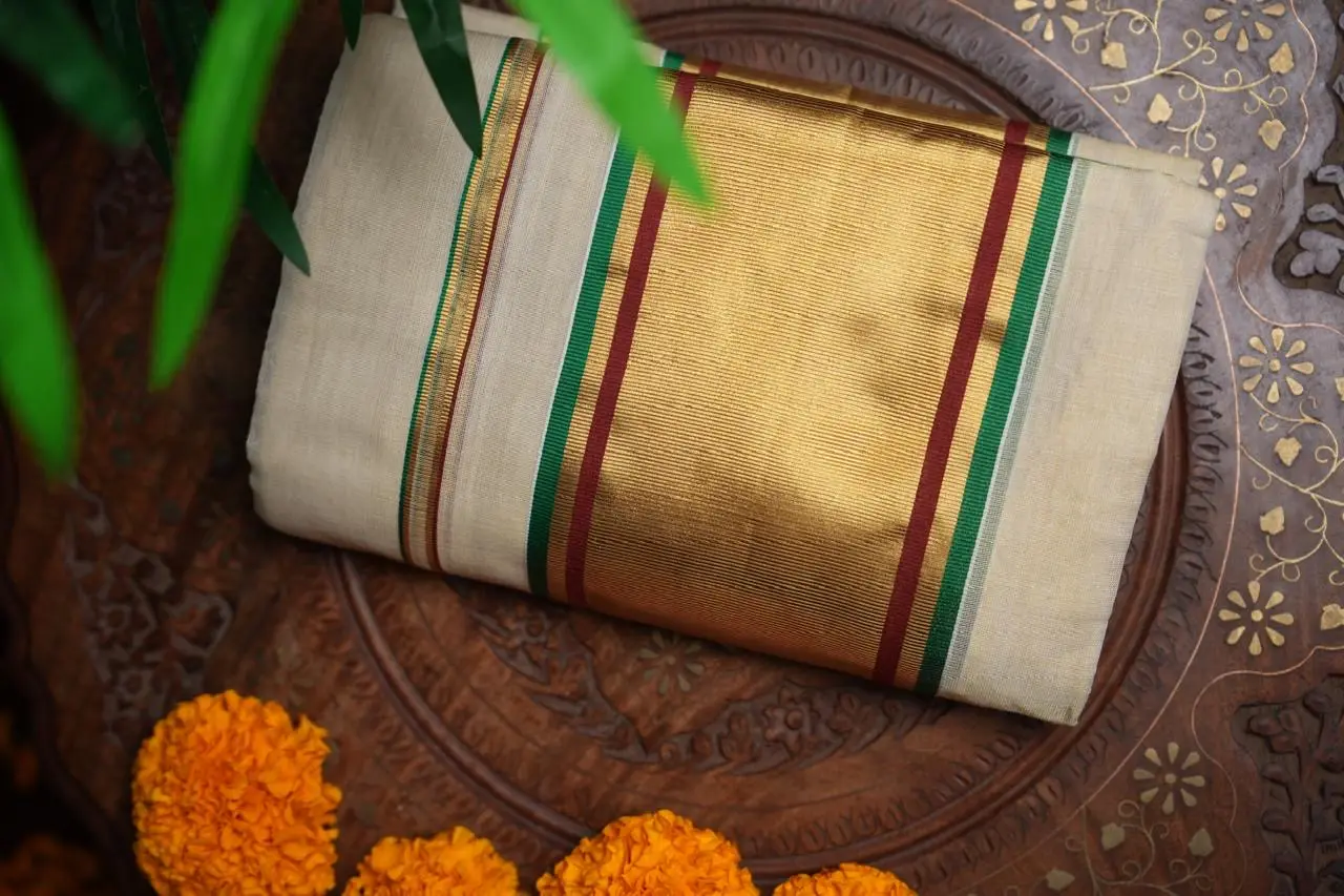 Pure Handloom Tissue Set Mundu – Maroonish Red & Green Kasavu