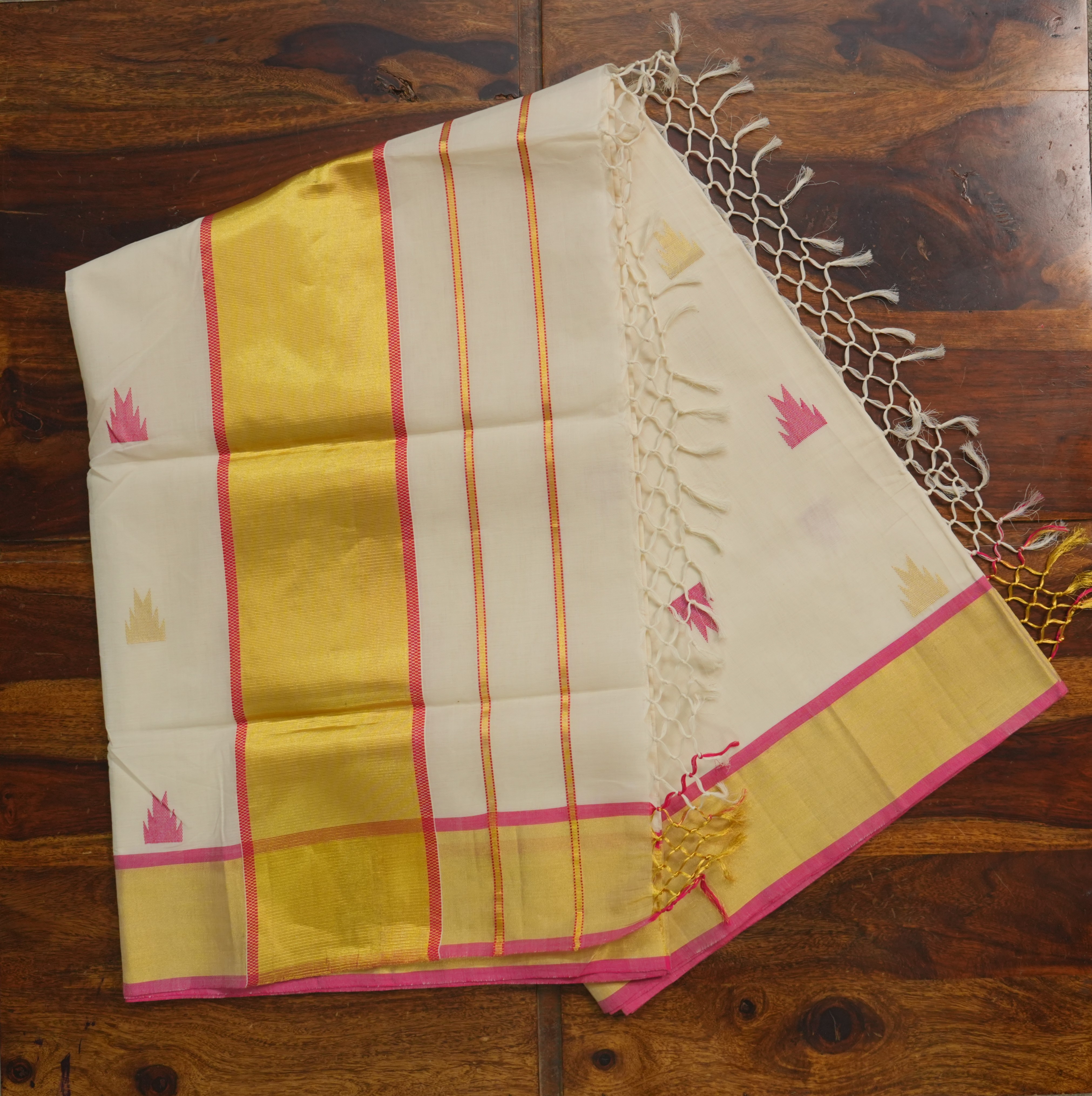 Pure Handloom Balaramapuram Kasavu Saree with Gold & Pink Buttas – Premium Cotton Collection