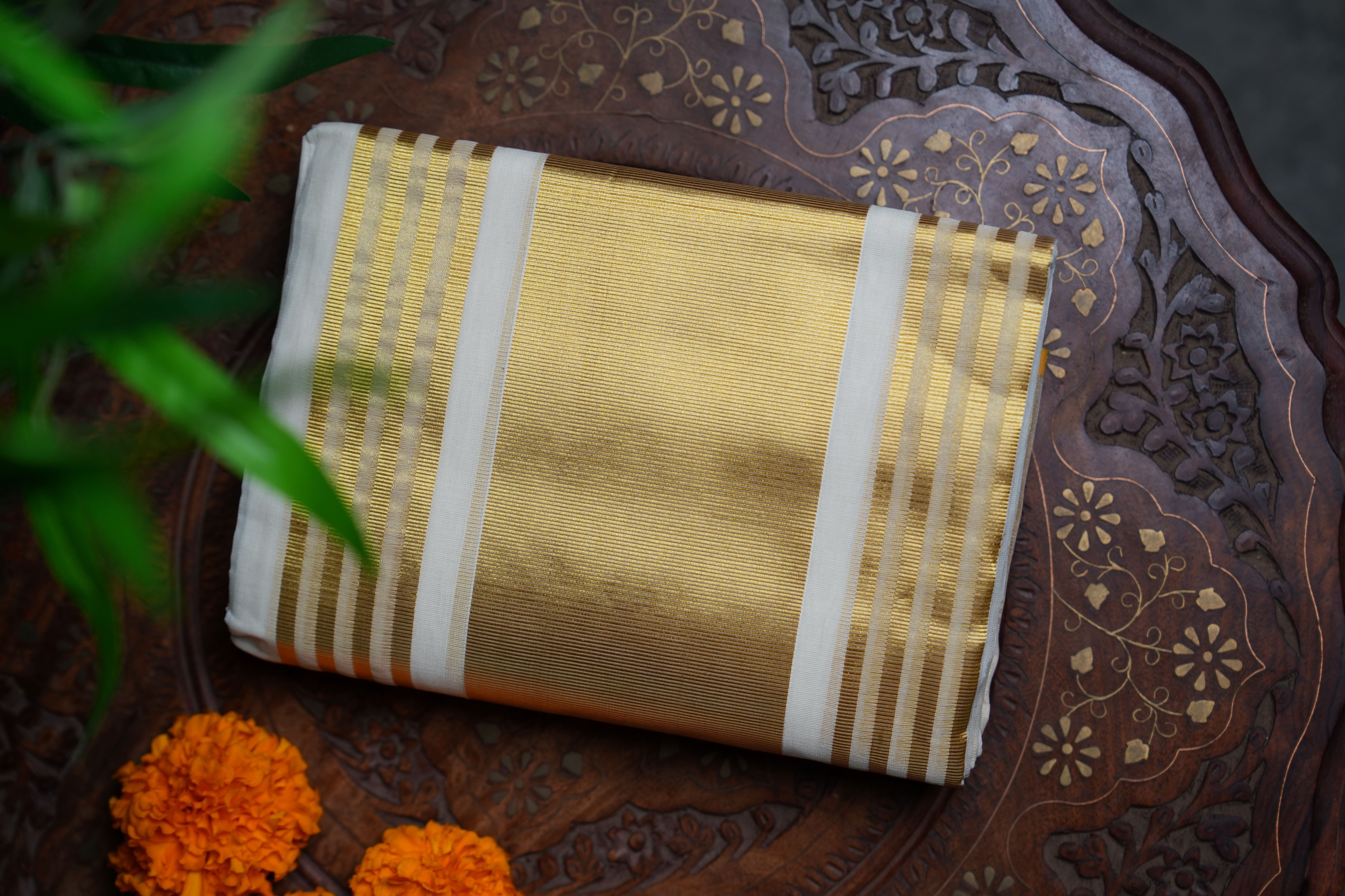 Pure Balaramapuram Handloom Kasavu Set Mundu with Grand Gold Kasavu Pallu